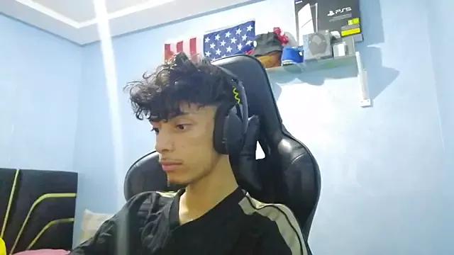 Dark_DesireX on StripChat 