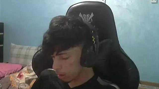 Dark_DesireX on StripChat 