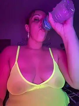 DeeLight124 &mdash; Freechat, 23 years old, 6 viewers