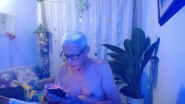 Dirtypiggmature on StripChat 