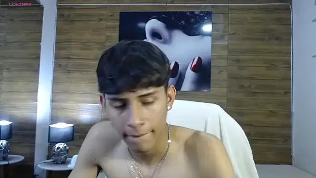 DraxBlade09 — MASTURBACION Y LECHE EN MI ABDOMEN