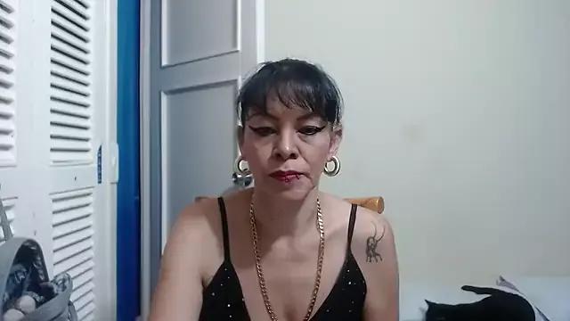 electra-mommy on StripChat 