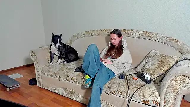 EllaSky_xoxo on StripChat 