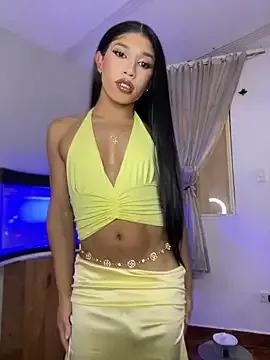Emaa- on StripChat 