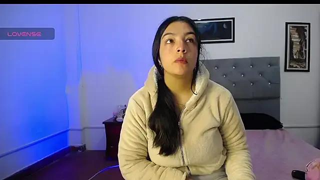 StripChat Esmeraldaa- is Private Esmeraldaa- — Tease Ass, Spread+Rub Asshole