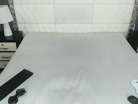 evelin_zaens on StripChat 