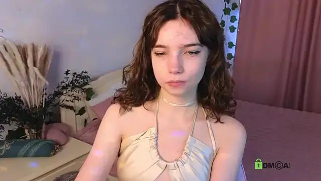 Evi_Brook on StripChat