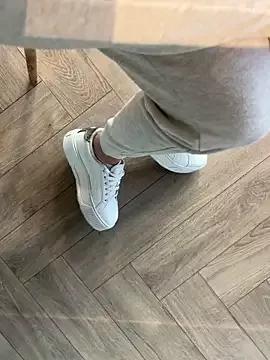 FeetVibe on StripChat 