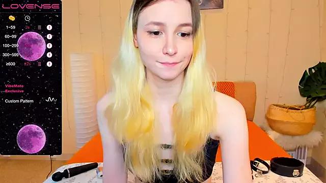 fleximona on StripChat