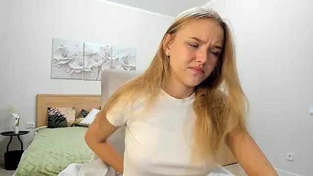 flooora_0 on StripChat 