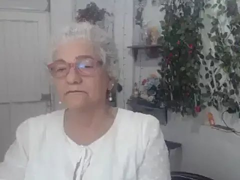 FunnyGrandma on StripChat 