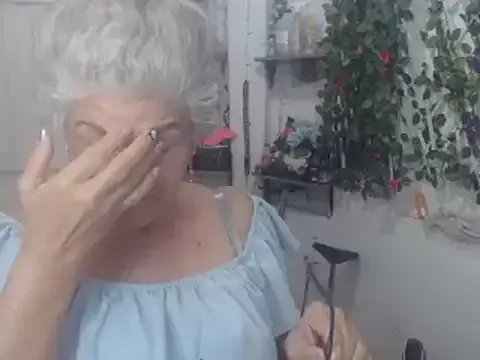 FunnyGrandma on StripChat 