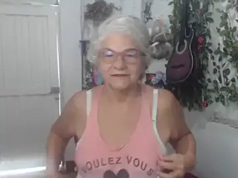 FunnyGrandma on StripChat 