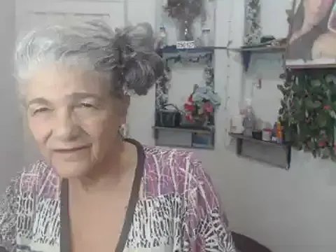 FunnyGrandma on StripChat 