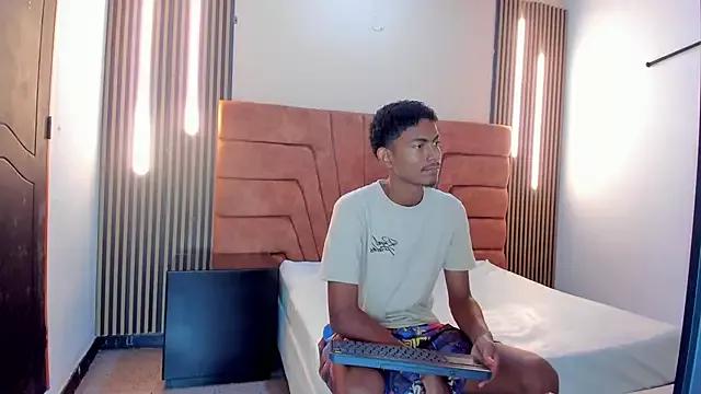 FYKMOR_1 on StripChat 