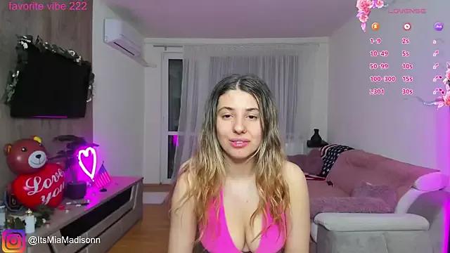GabrielaLove_ on StripChat 