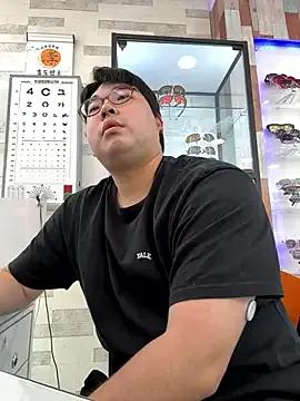 gayfucuxuc on StripChat