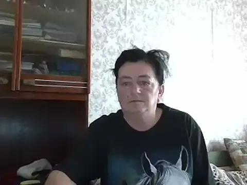 GypsiQueen2 on StripChat 
