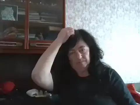 GypsiQueen2 on StripChat 