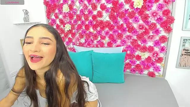 hannah_miller_1 on StripChat 