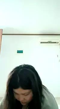 hello098712 on StripChat 