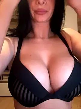 hrnxyygirl — Pussy play