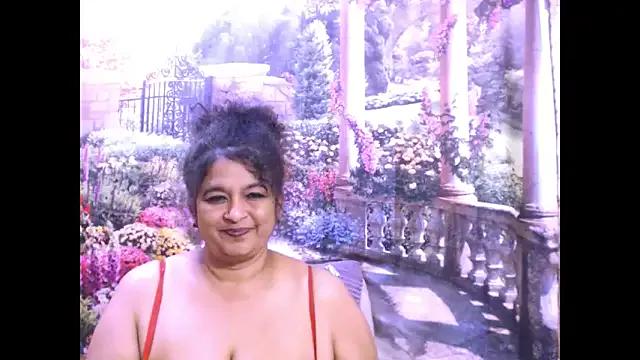 Freechat indianstar75 on StripChat