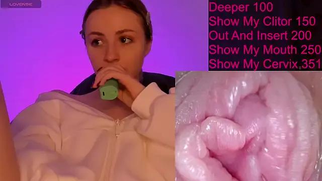 jannemary on StripChat 