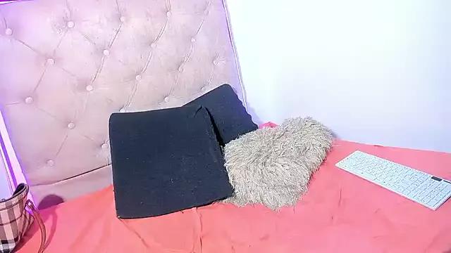 jasmindivas on StripChat 