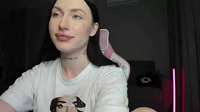 JenniferQueen11 on StripChat 
