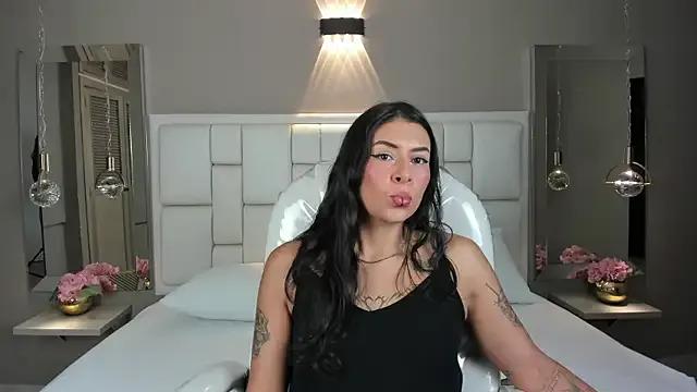 Freechat JessyEvans on StripChat