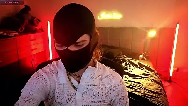 JordanShow on StripChat 