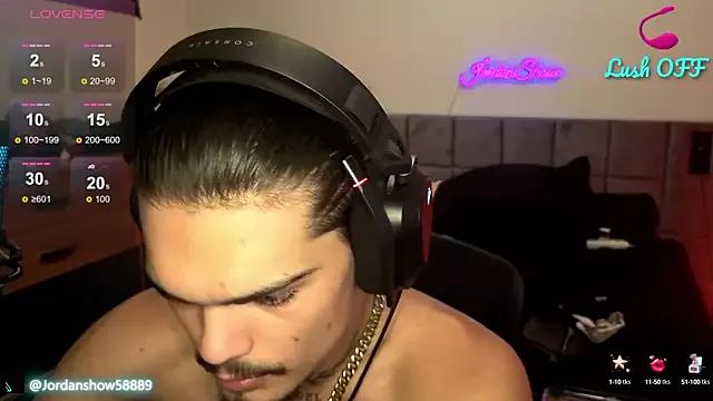 JordanShow on StripChat 