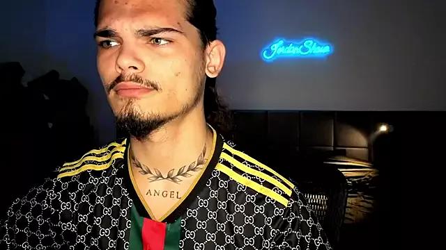 JordanShow on StripChat 
