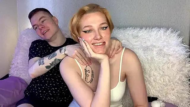 julielourens on StripChat 