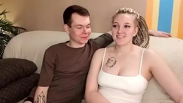 julielourens on StripChat 