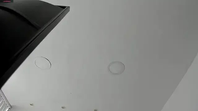 KellyJomg — rubb your clit 