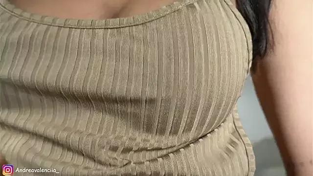 kendall_ruiz on StripChat