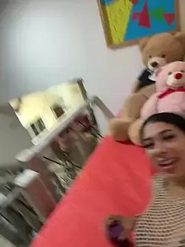 kiim_taaylor on StripChat 