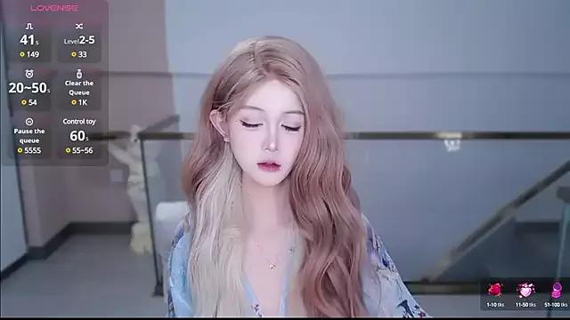 kiko-vv on StripChat 