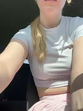 Freechat KissMissAngela on StripChat