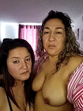 kitty_84 on StripChat 