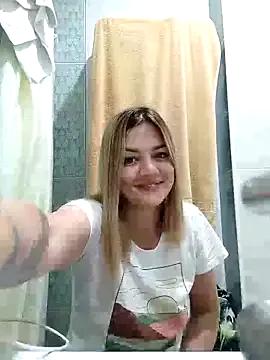 Freechat KrissSexi on StripChat