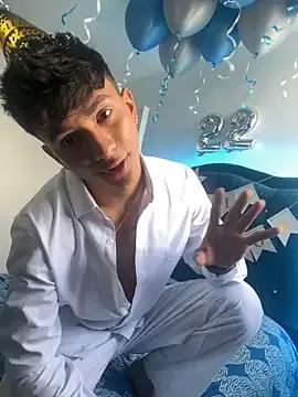 Leonarrrd_01 on StripChat