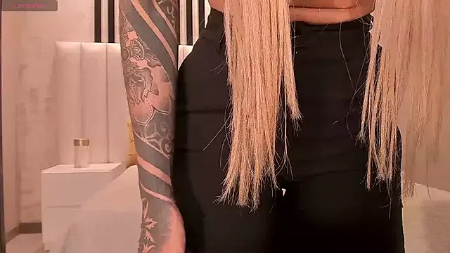 LexieWayne on StripChat