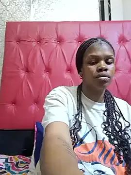 Liandra25 on StripChat 