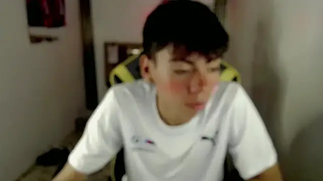 Liarr_ &mdash; Freechat, 23 years old, 13 viewers, Colombia