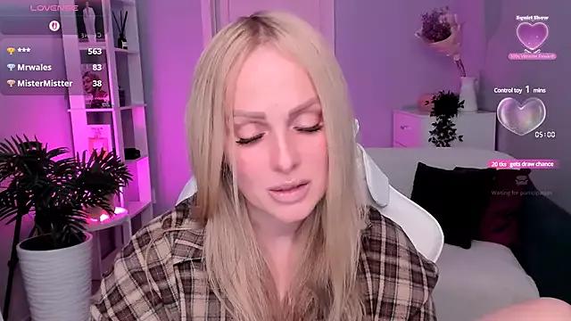 Libby_Nora on StripChat 