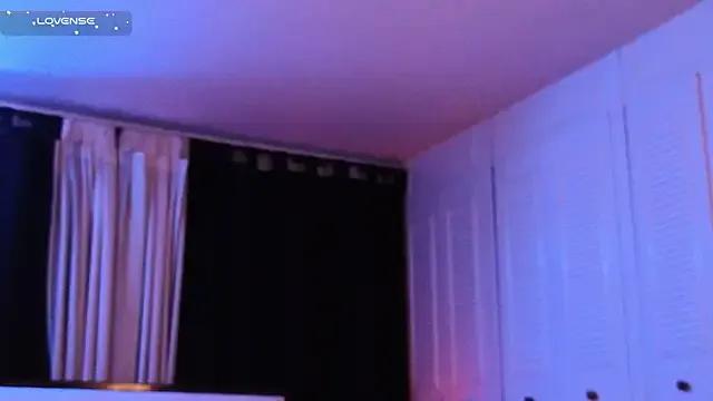 life_warrior on StripChat