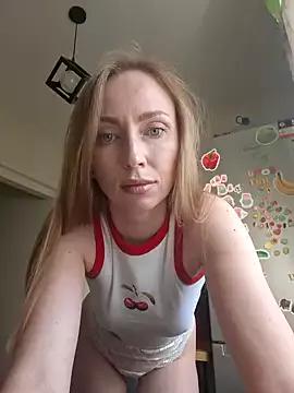 LiLi_Mun on StripChat 